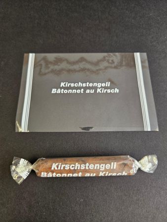 Zuschnitt Kirschstengeli/Bâtonnet au Kirsch